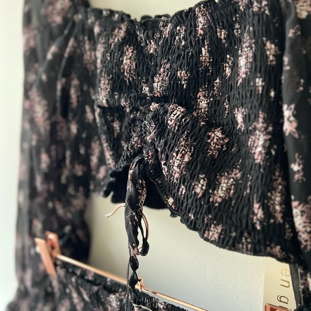 Steve Madden 2pc Floral Crop Top and Skirt Outfit NEW - Picture 3 of 6
